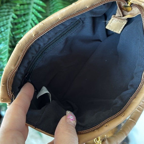 Lori Greiner Faux Ostrich Mini Bag Neutral Tan Zip Purse w/ Gold Tone Accents - Picture 13 of 15